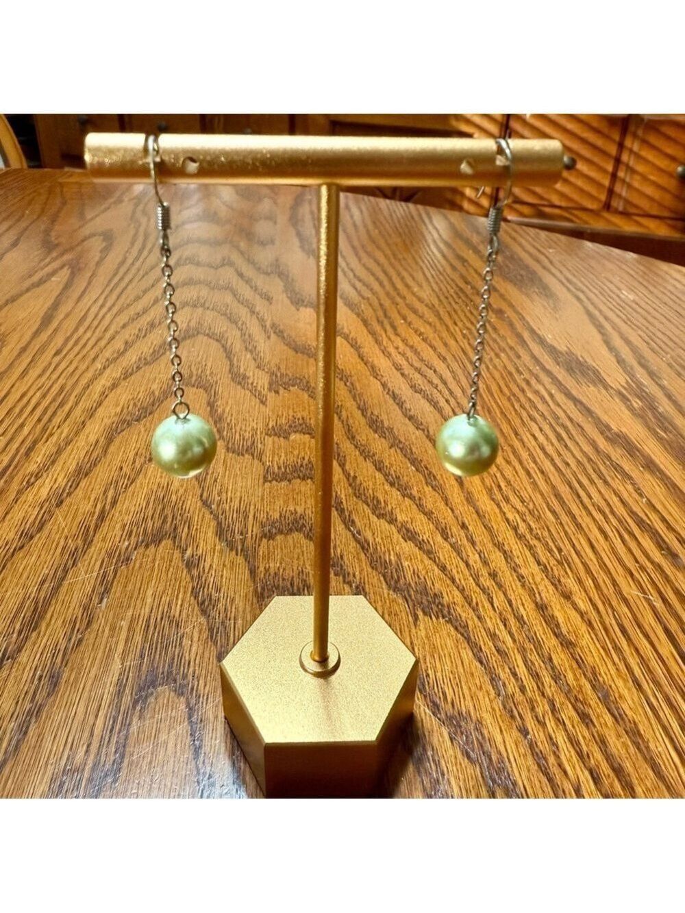 Light Green faux Pearl Silver Tone Chain Dangle Earrings Vintage Y2K